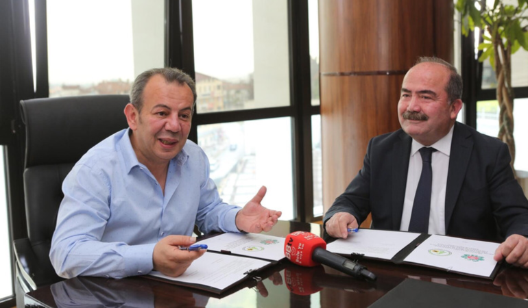 Bolu Belediye Başkanı Tanju Özcan’dan Mengen’e büyük destek