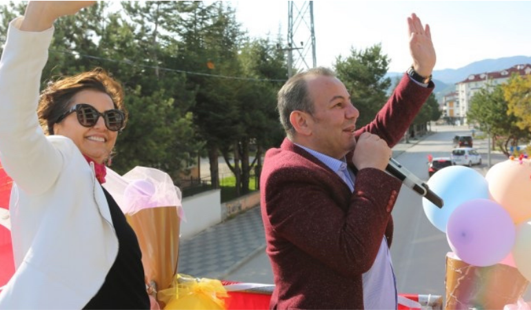 Başkan Özcan, otobüs turuyla Bolu halkının bayramını kutladı